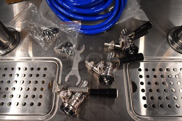 BRAND NEW SCRATCH AND DENT! 2024 Avantco 178UDD378 Metal Commercial Black Kegerator / Beer Dispenser with 2 Double Tap Towers - (4) 1/2 Keg Capacity. 115 Volts, 1 Phase. Tested and Working! - Image 3 of 11