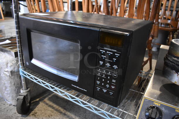 General Electric Countertop Microwave Oven w/ Plate. 22x17x12 - Image 2 of 5