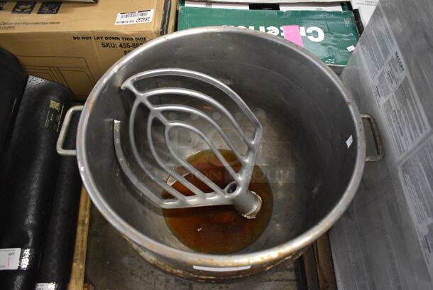 Hobart VML80 Metal Commercial 80 Quart  Mixing Bowl w/ Paddle Attachment and Dolly on Commercial Casters. 26x21.5x18, 14x3x20.5, 16.5x16.5x7 - Image 5 of 8