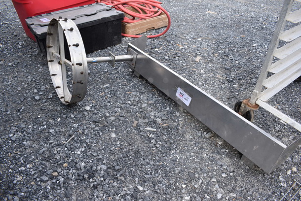 Metal Order Circle and Shelf. 43.5x19x24 - Image 4 of 4