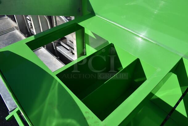 Green Metal Cart on Commercial Casters. 32x30x65 - Image 4 of 5