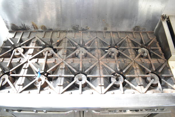 Southbend Stainless Steel Commercial Natural Gas Powered 10 Burner Range w/ 2 Ovens, Over Shelf and Back Splash.  - Image 3 of 9