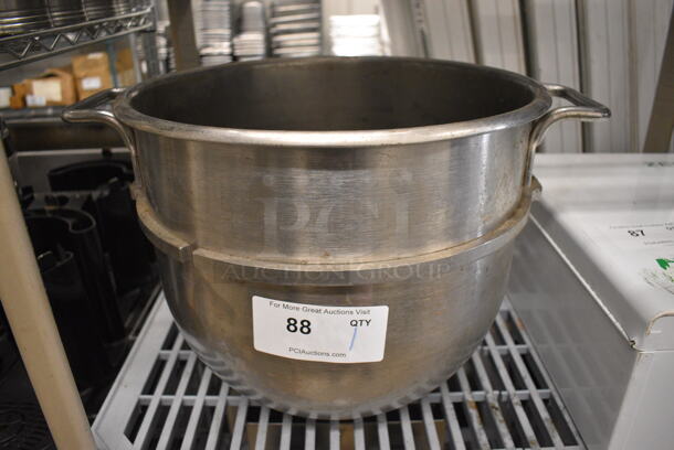 S301 Stainless Steel Commercial 30 Quart Mixing Bowl. 19.5x15.5x13.5