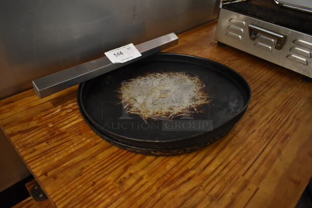 ALL ONE MONEY! Lot of Metal Pans and Metal Piece. - Image 2 of 2