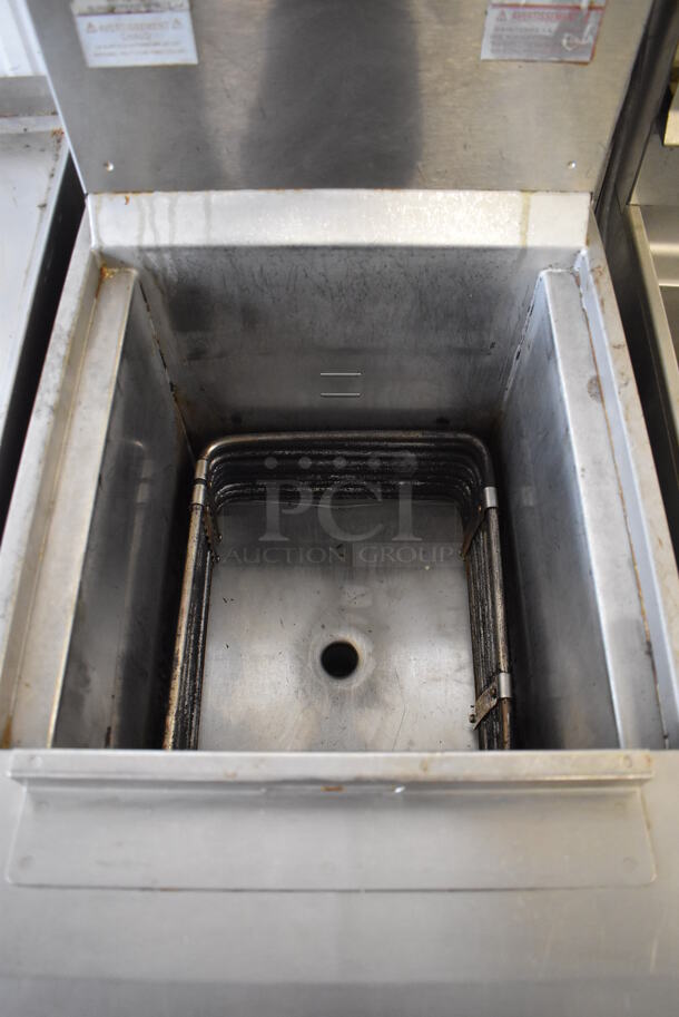 Henny Penny OFE-321 Stainless Steel Commercial Floor Style Electric Powered Deep Fat Open Fryer on Commercial Casters. 208 Volts, 3 Phase. 18x31x48 - Image 4 of 7
