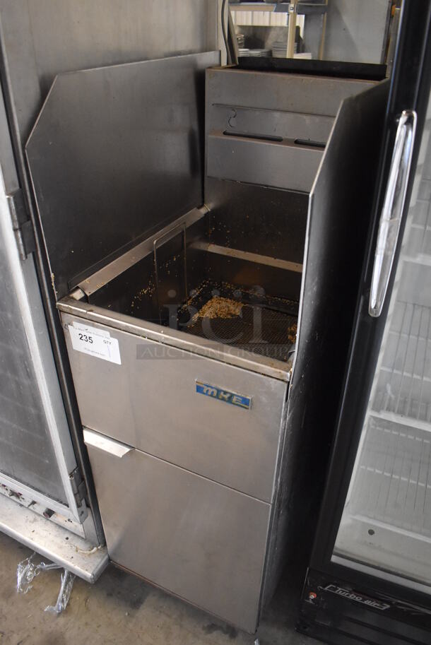 MKE Stainless Steel Commercial Floor Style Natural Gas Powered Deep Fat Fryer w/ 2 Side Splash Guards. 16x27x48 - Image 2 of 6