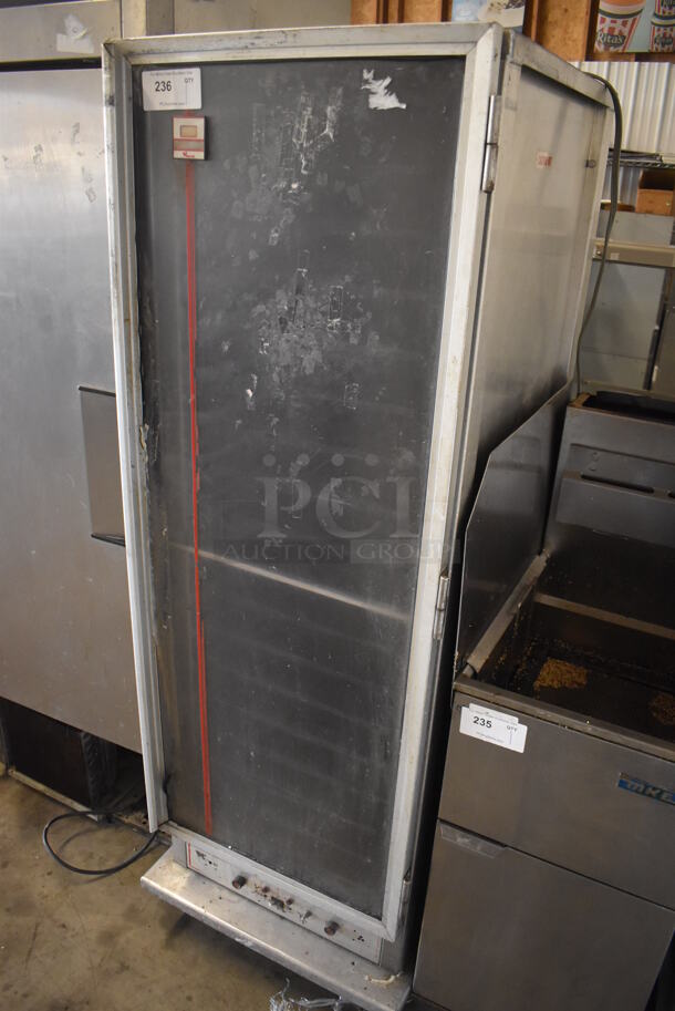Wilder Metal Commercial Enclosed Pan Transport Rack on Commercial Casters. 24.5x31x70 - Image 2 of 5