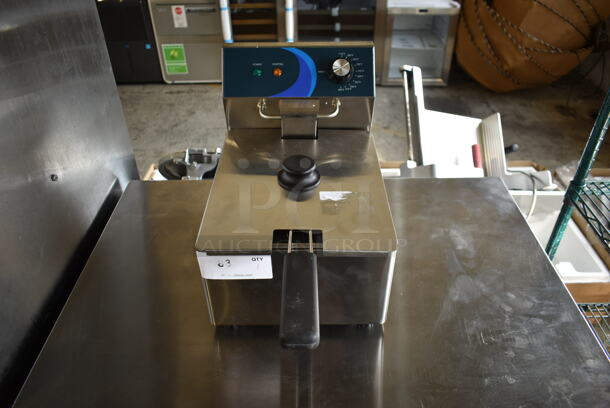 BRAND NEW SCRATCH AND DENT! 2023 Hoocoo FRY-10L Stainless Steel Commercial Countertop Electric Powered Fryer w/ Lid and Fry Basket. 120 Volts, 1 Phase. - Image 1 of 6