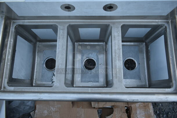 BRAND NEW SCRATCH AND DENT! Regency 600S31014 Stainless Steel Commercial 3 Bay Sink. Bays 10x14.  - Image 2 of 6