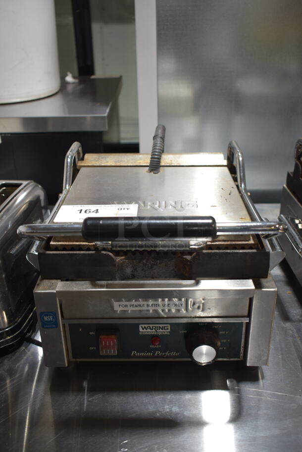 Waring WPG150 Stainless Steel Commercial Countertop Electric Powered Panini Press. 120 Volts, 1 Phase. Tested and Working!