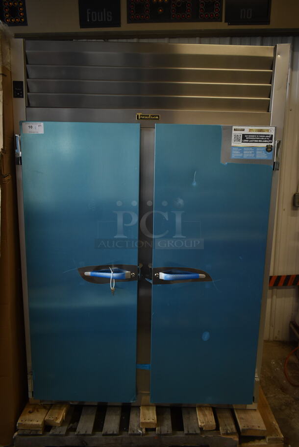 BRAND NEW SCRATCH AND DENT! 2023 Traulsen G20010 Stainless Steel Commercial 2 Door Reach In Cooler w/ Poly Coated Racks. 115 Volts, 1 Phase. Tested and Working! - Image 2 of 8