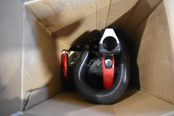 IN ORIGINAL BOX! Eureka Dash Sprint Vacuum Cleaner - Image 3 of 4