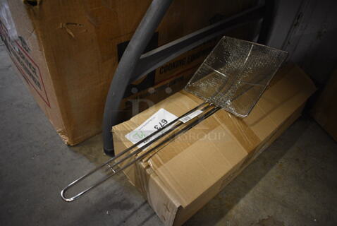 12 BRAND NEW IN BOX! Metal Skimmers. 18.5". 12 Times Your Bid!