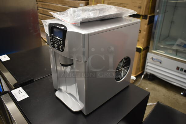 BRAND NEW SCRATCH AND DENT! Whynter IDC-221SC Silver Countertop Direct Connection 26lb per day Ice Maker and Water Dispenser. 115 Volts, 1 Phase. Tested and Working! - Image 2 of 5