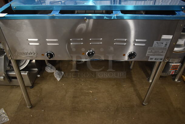 BRAND NEW SCRATCH AND DENT! 2023 Avantco 177STE3S Stainless Steel Commercial Electric Powered 3 Bay Steam Table w/ Under Shelf. 120 Volts, 1 Phase. Tested and Working! - Image 4 of 5