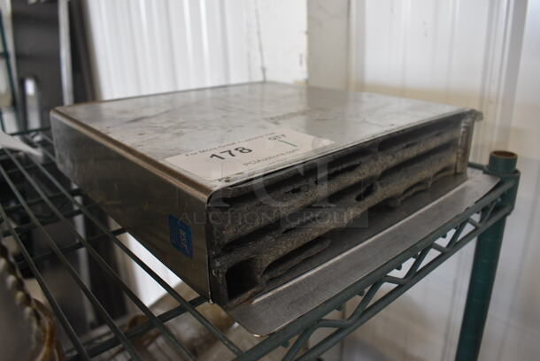 Stainless Steel Knife Holder. 12x2.5x13 - Image 3 of 3