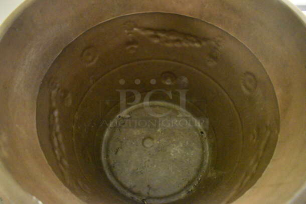 7 Large Composite Planters. 7 Times Your Bid! - Image 2 of 2