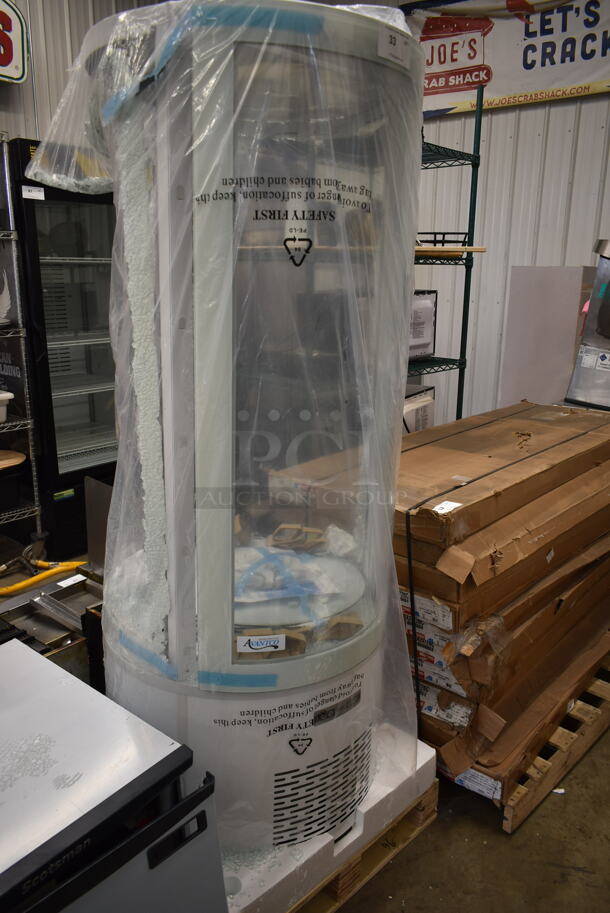 BRAND NEW SCRATCH AND DENT! Avantco 193BCR15HCW Metal Commercial Round Display Case Merchandiser. See Pictures for Broken Glass. 110-120 Volts, 1 Phase. - Image 1 of 5
