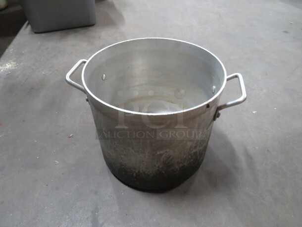 One Aluminum Stock Pot. 12X10 - Image 1 of 1