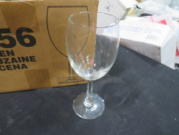 10.25oz Libbey Stem Wine Glass. #8756.  12XBID - Image 1 of 2