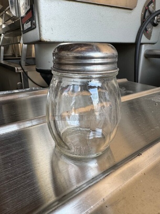 Cheese Shaker w/ 6 oz Capacity & Top, Glass/Stainless BIDX4 - Image 3 of 4