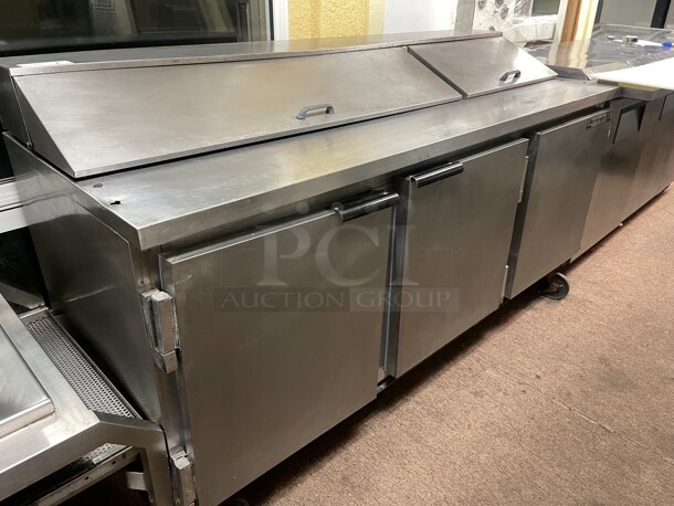 Beverage Air Commercial Three Door Pizza Prep Sandwich Table With Refrigerated Base NSF 115 Volt