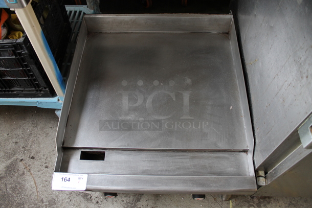 LATE MODEL! Vulcan VCRG24-T1 Stainless Steel Commercial Countertop Natural Gas Powered Flat Top Griddle.  - Image 3 of 5