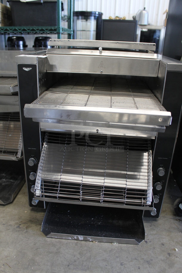 BRAND NEW SCRATCH AND DENT! Vollrath JT4 Stainless Steel Commercial Countertop Electric Powered Dual Conveyor Toaster with 1 1/2"-3" and 1 1/2" Openings. 240 Volts, 1 Phase.  - Image 4 of 6