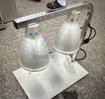 One Star 2 Bulb Food Warmer. Model# 14HL. 120 Volt. 500 Watt. 