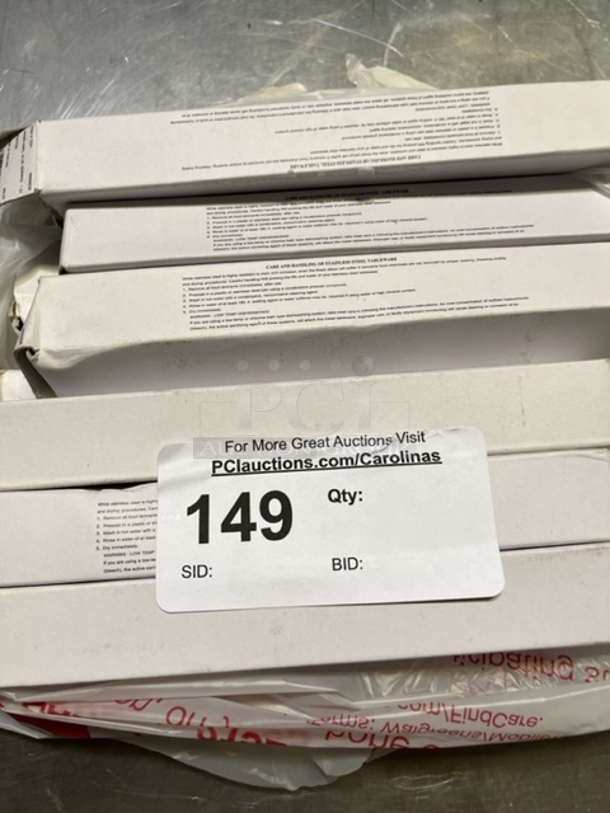 Windsor Dinner Knives, 11 Dozen, 11 x Bid - Image 1 of 2