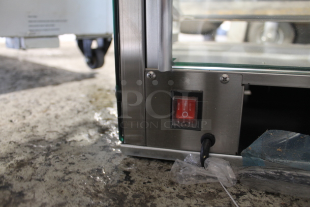 BRAND NEW SCRATCH AND DENT! KoolMore DC-3CB Metal Commercial Countertop Dry Display Case Merchandiser. 110-120 Volts, 1 Phase. - Image 8 of 9