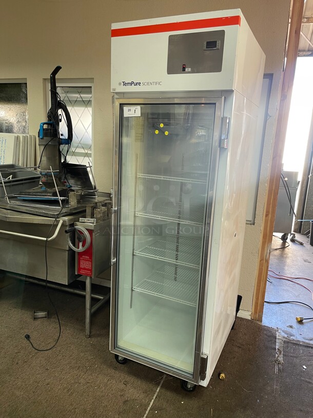 Working! Howard McCray GR22 26.5 inch W One-Section Commercial Glass Door Refrigerator Merchandiser 120 Volt NSF Tested and Working! - Image 3 of 5