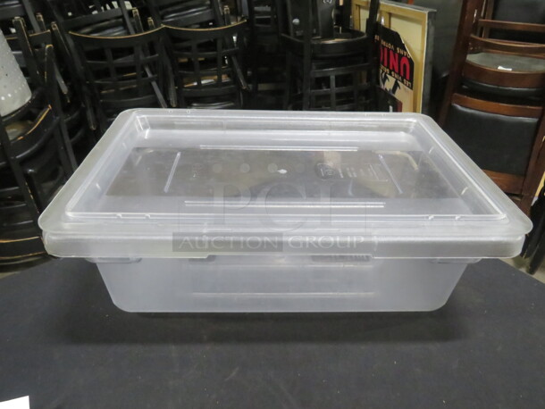 Carlisle 3.5 Gallon Food Storage Container With Lid. 2XBID - Image 1 of 1