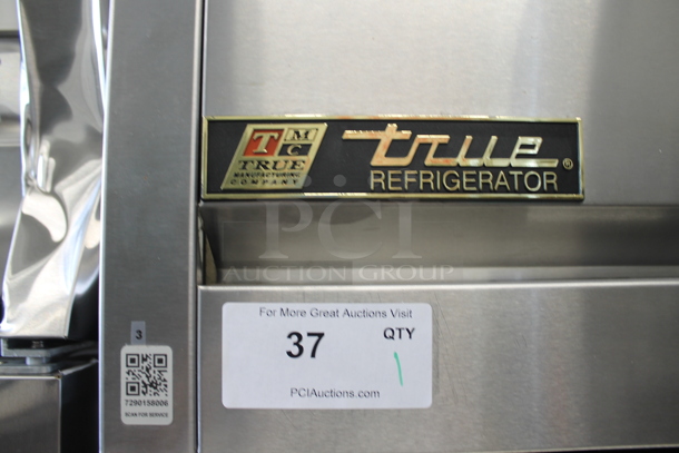 2013 True TG2R-2S ENERGY STAR Stainless Steel Commercial Two Door Reach In Cooler w/ Poly Coated Racks. Comes w/ Commercial Casters. 115 Volts, 1 Phase. Tested and Working! - Image 2 of 7