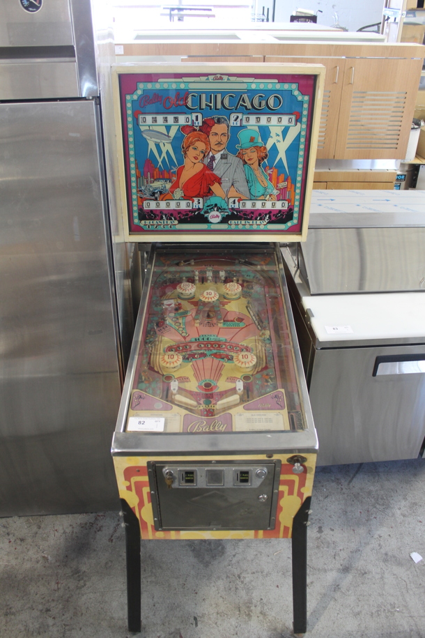 Bally Old Chicago Metal Commercial Floor Style Coin Operated Pinball Machine. Comes w/ Keys. Tested and Powers On!