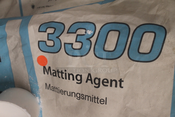 ALL ONE MONEY! PALLET LOT of Various Items Including Eastman Cellulose Ester and 3300 Matting Agent Bags. BUYER MUST REMOVE. - Image 4 of 6