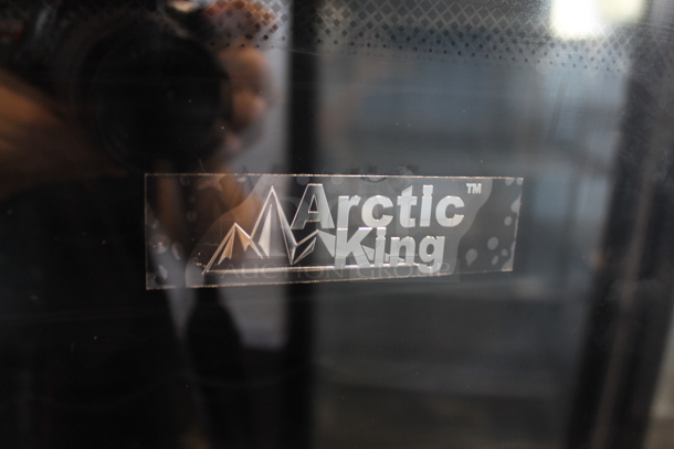 BRAND NEW SCRATCH AND DENT! Arctic King AWCA024ADB Premium 24 Bottle Wine Cooler Slide Shelves. 115 Volts, 1 Phase. Tested and Working! - Image 2 of 5