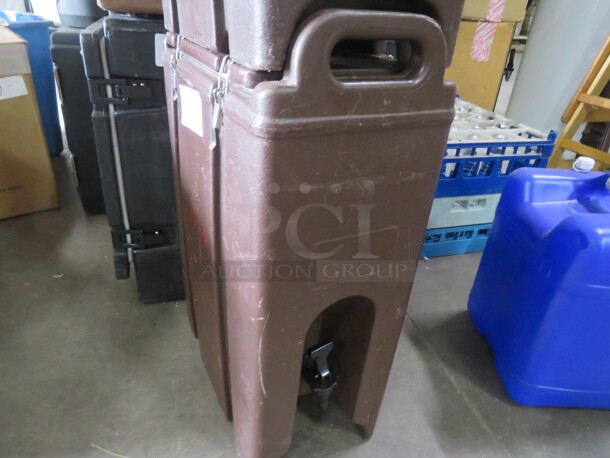 One Cambro 4.75 Gallon Insulated Portable Drink Carrier. Model# 500LCD. $147.00. - Image 1 of 2