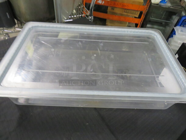 One Cambro Full Size 4 Inch Deep Food Storage Container With Lid. - Image 1 of 1