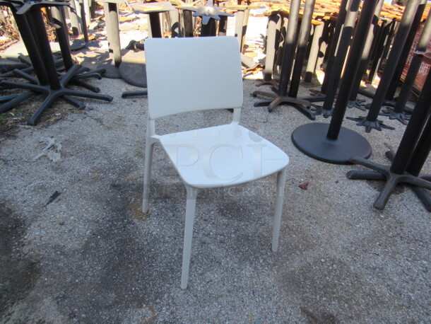 NEW Papatya Indoor/Outdoor Patio Chair. 3XBID
