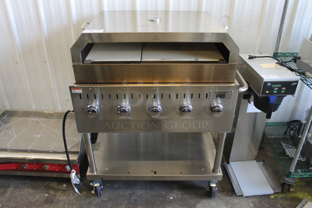 LIKE NEW! 2022 Backyard Pro 554LPG36 Stainless Steel Commercial Propane Gas Powered Outdoor Grill w/ Under Shelf on Commercial Casters. Tested and Working!