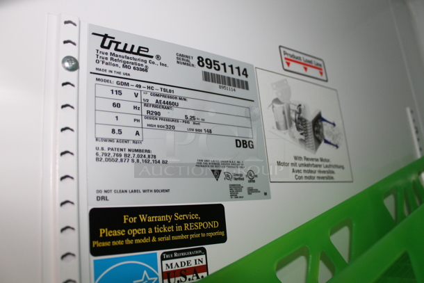 2016 True GDM-49-HC-TSL01 ENERGY STAR Metal Commercial 2 Door Reach In Cooler Merchandiser w/ Poly Coated Racks and Drink Sliders. 115 Volts, 1 Phase. Tested and Working! - Image 4 of 4