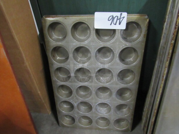 24 Hole Commercial Muffin Pan. 2XBID