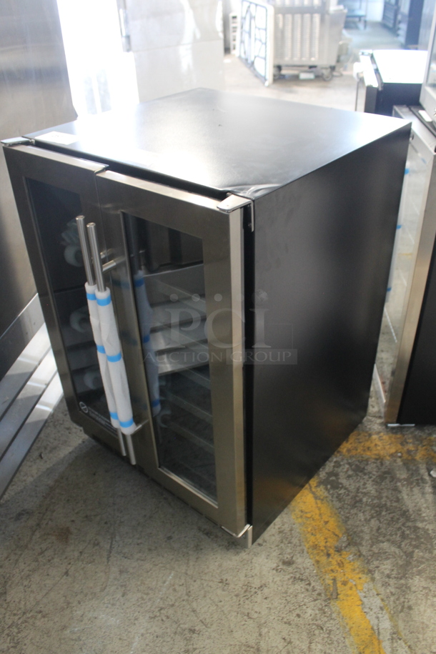 BRAND NEW SCRATCH AND DENT! Danby DBC047D3BSSPR Stainless Steel Commercial 61 Can / 21 Wine Bottle Capacity Cooler Merchandiser. 115 Volts, 1 Phase. Tested and Working! - Image 3 of 7