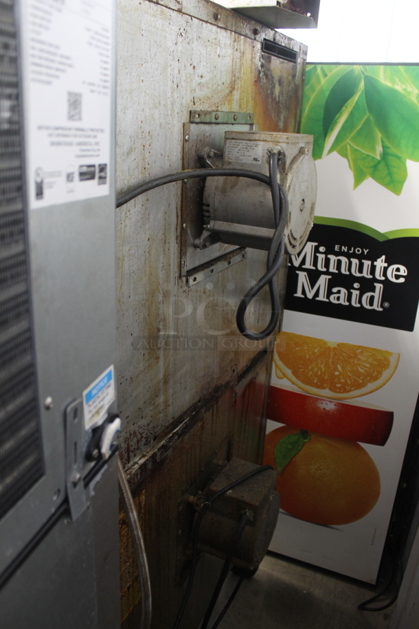 2 Southbend SL Series Stainless Steel Commercial Natural Gas Powered Full Size Convection Ovens w/ View Through Doors, Metal Oven Racks and Thermostatic Controls on Commercial Casters. 2 Times Your Bid! - Image 7 of 10