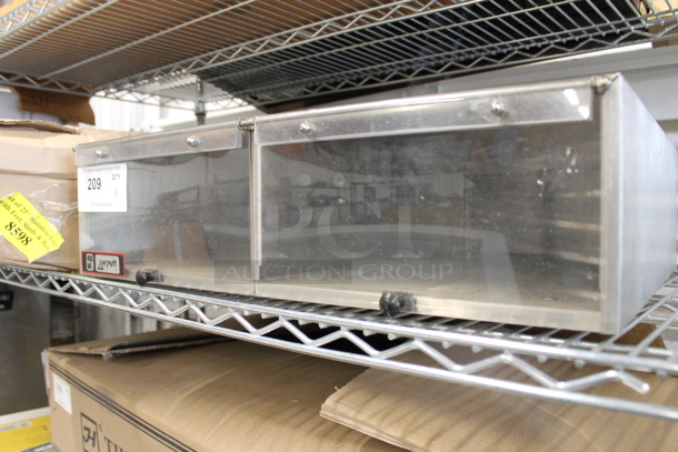 APW Wyott BC-30 Stainless Steel Commercial Cabinet w/ 2 Poly Door Flaps. - Image 4 of 7