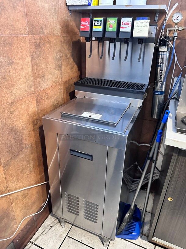 Working! Cornelius 631100045 CB 1522 Stainless Steel Drop-In Soda Dispenser with 6 UFB-1 Sanitary Lever Valves and 60 lb. Ice Bin, 115V NSF Tested and Working! Buyer Must Remove! - Image 2 of 7