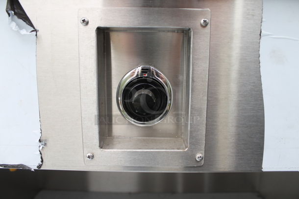 BRAND NEW SCRATCH AND DENT! Stainless Steel Commercial Electric Powered Steam Table w/ Under Shelf. 208 Volts, 1 Phase. - Image 5 of 7