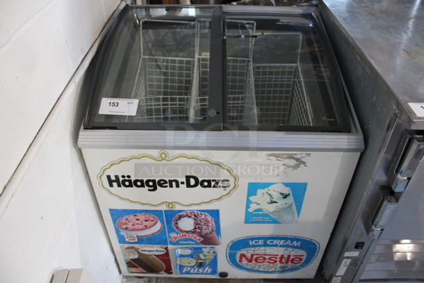 Caravell Model 206-995 Metal Commercial Novelty Ice Cream Freezer Merchandiser w/ 2 Sliding Lids on Commercial Casters. 120 Volts, 1 Phase. 30x26x35. Tested and Working!