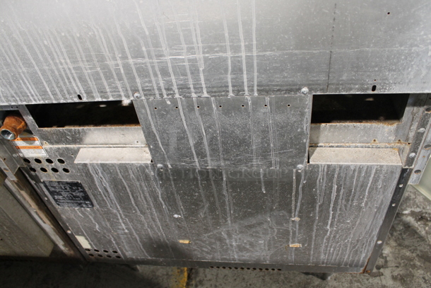 LATE MODEL! Vulcan 36S-6BN Stainless Steel Commercial Natural Gas Powered 6 Burner Range w/ Oven, Over Shelf and Back Splash. - Image 12 of 12